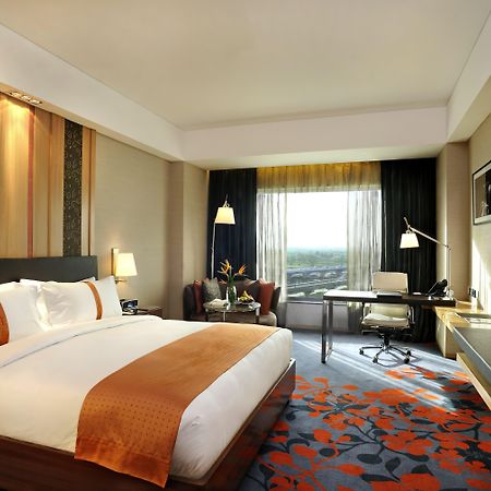 فندق هوليداي إن نيودلهي مايور فيهار نويدا الغرفة الصورة A room at the hotel