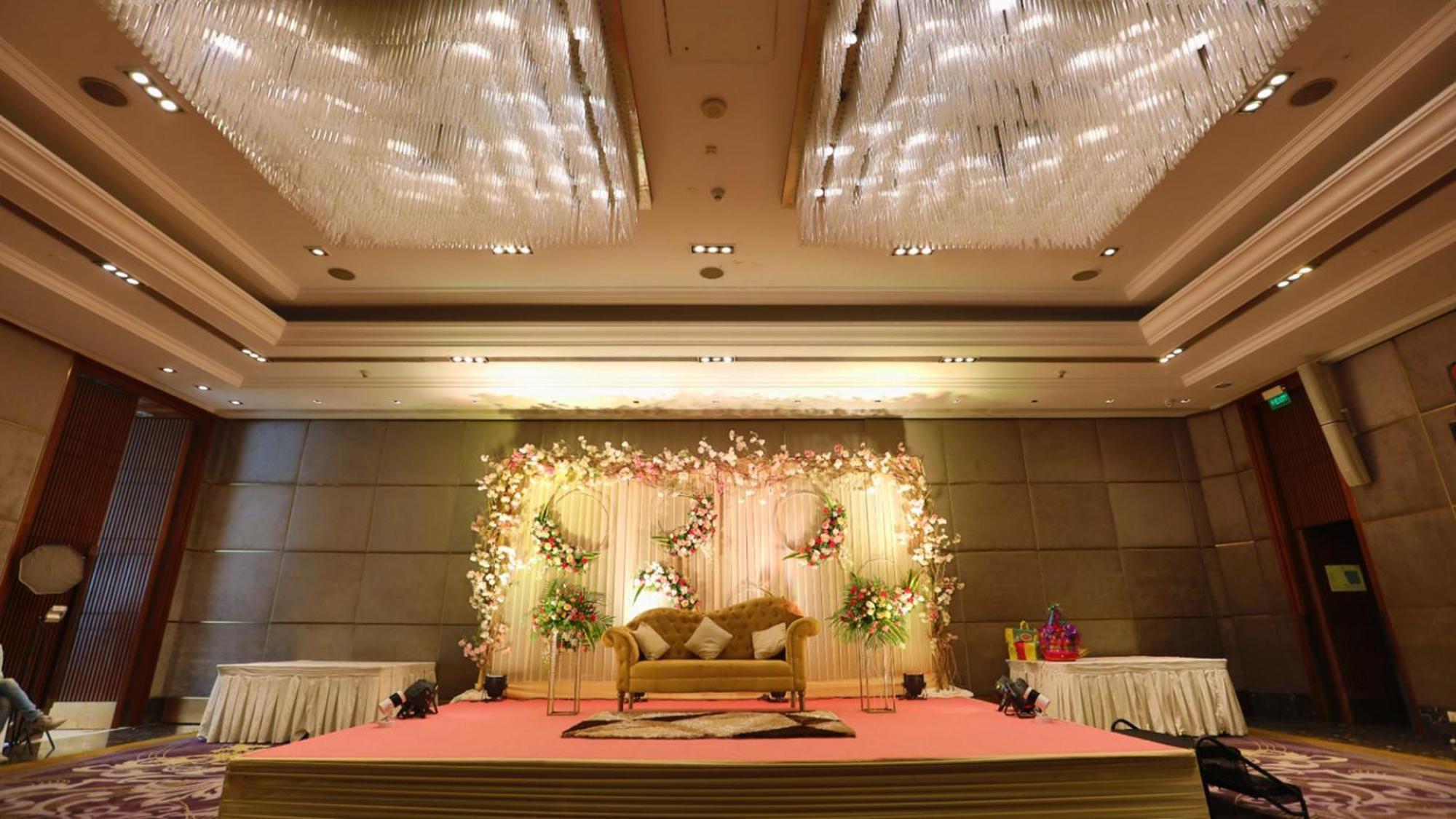 فندق هوليداي إن نيودلهي مايور فيهار نويدا المظهر الخارجي الصورة The Grand Ballroom